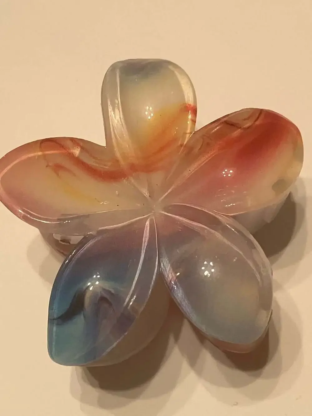 Plero Floral Resin Hair Claw Clip Multi-color Plumeria